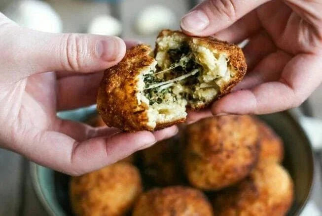 Algen-Arancini-Bällchen